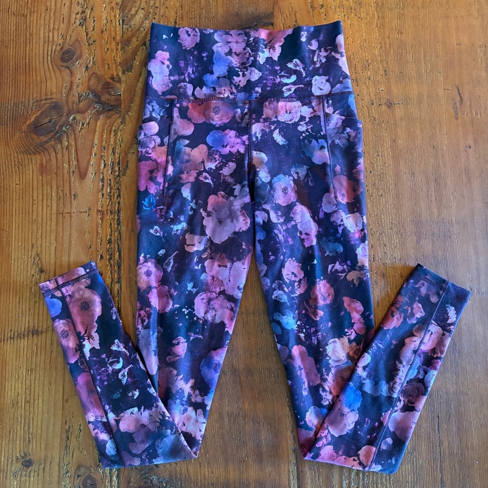 Athleta Salutation Stash Pocket Leggings Size XS, Pink, Blue Floral